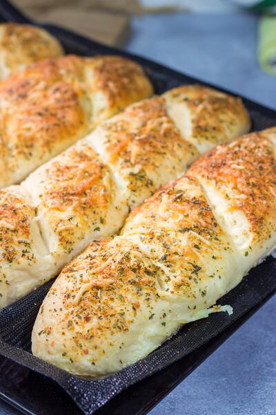 Copycat Subway Italian Herb Cheese Bread Copycat Subway Italian Herb & Cheese Bread