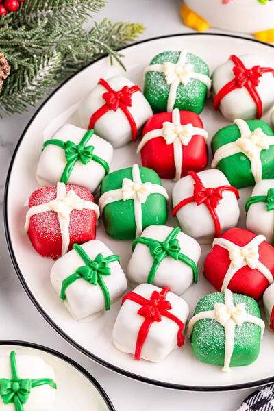 Christmas Present Oreo Truffles Christmas Present Oreo Truffles