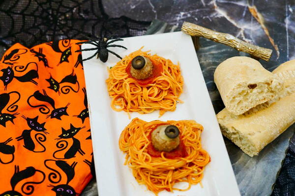 Bloody Good Halloween Pasta With Meatball Eyes Bloody Good Halloween Pasta With Meatball Eyes