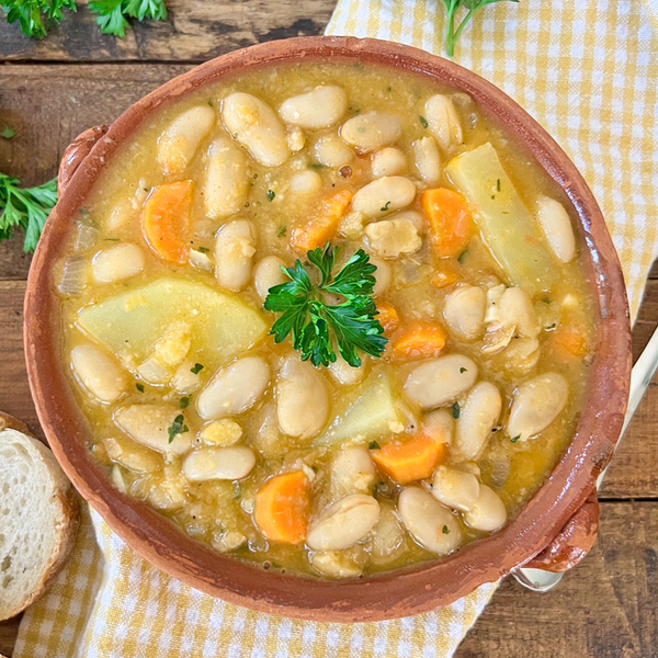 Spanish White Bean And Potato Stew Easy One-pot Recipe Spanish White Bean And Potato Stew | Easy One-pot Recipe