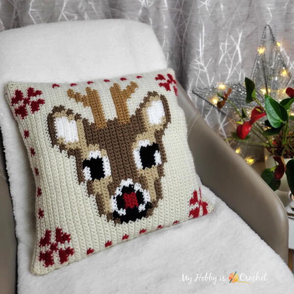 Christmas Deer Pillow Cover Christmas Deer Pillow Cover