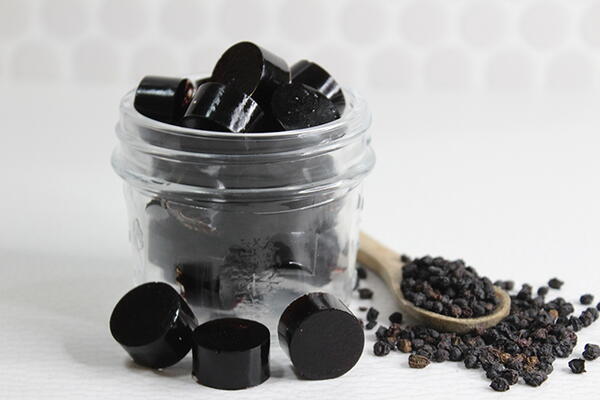 Homemade Elderberry Gummies Homemade Elderberry Gummies