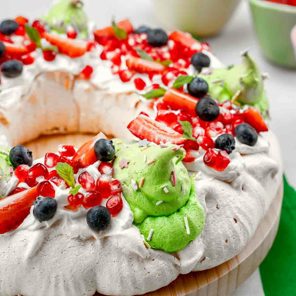 Christmas Pavlova Christmas Pavlova