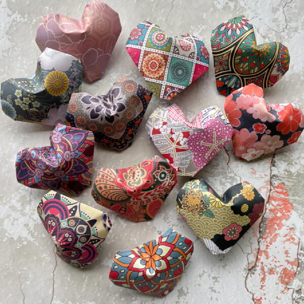 Mini Origami Hearts For Valentines Day Mini Origami Hearts For Valentine's Day