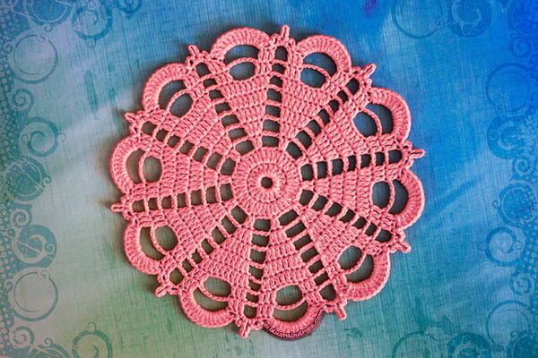 Curvy Cutie Doily Delight Curvy Cutie Doily Delight