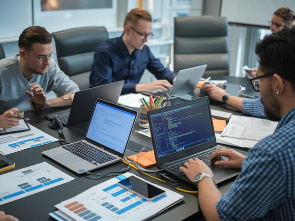 Key Factors To Consider When Selecting A Software Development Outsourcing Company Key Factors To Consider When Selecting A Software Development Outsourcing Company