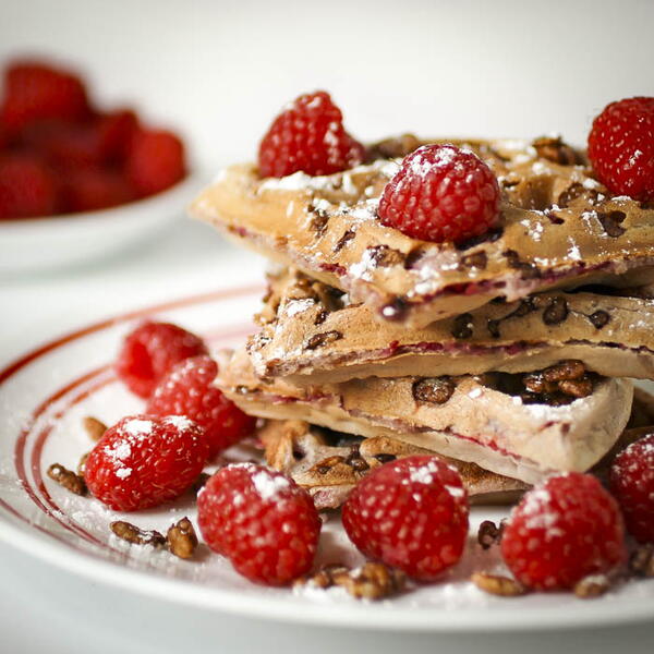 Healthy Waffles With Raspberries And Chocolate Krispies Healthy Waffles With Raspberries And Chocolate Krispies