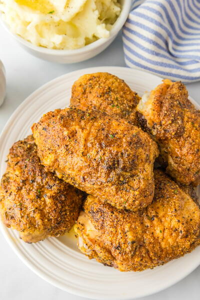 Garlic Parmesan Chicken Thighs crispy Garlic Parmesan Chicken Thighs (crispy!)
