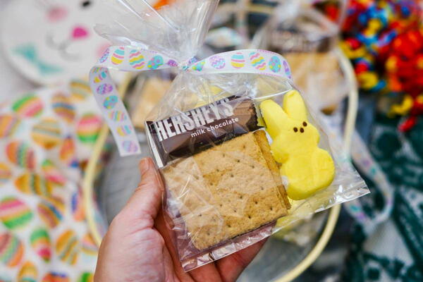 Easter Treats Peeps Smores Bags Easter Treats Peeps S’mores Bags