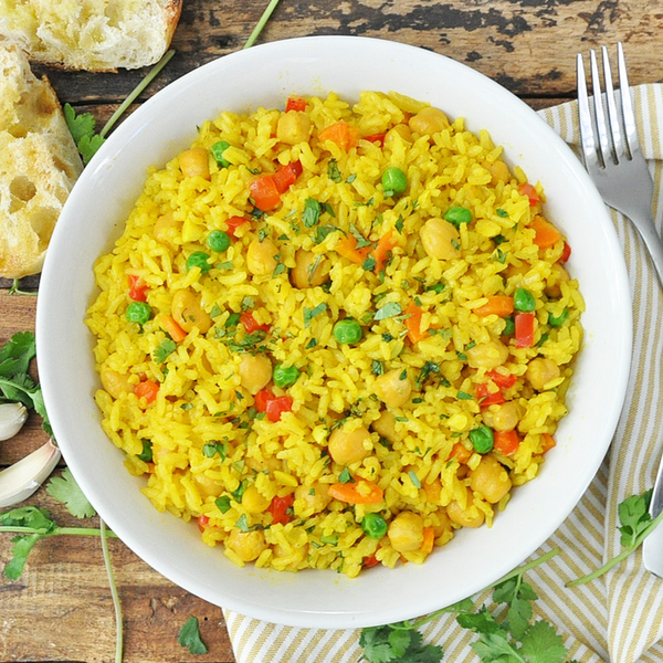 Garlic Turmeric Rice With Chickpeas Healthy Delicious One-pan Dish Garlic Turmeric Rice With Chickpeas | Healthy & Delicious One-pan Dish
