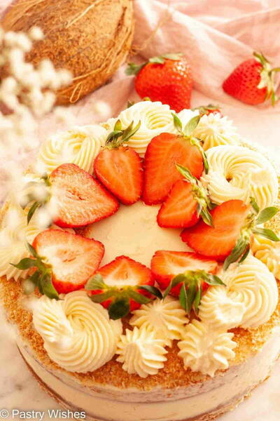 Easy Strawberry Cake With Coconut Buttercream Easy Strawberry Cake With Coconut Buttercream
