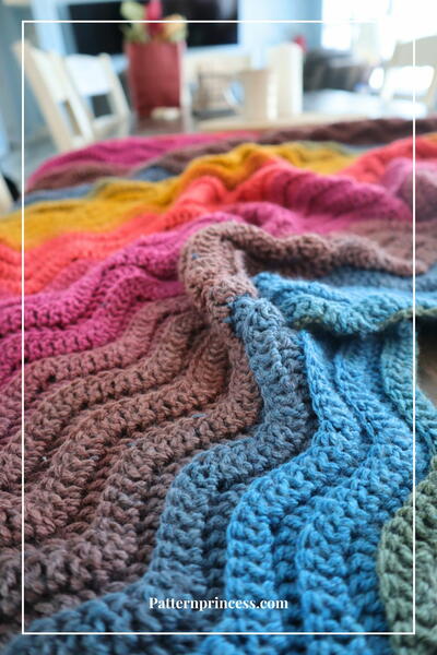 Quick And Easy Wavy Ribbed Ripple Blanket Crochet Pattern Quick And Easy Wavy Ribbed Ripple Blanket Crochet Pattern