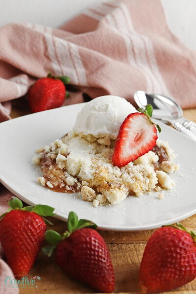 Strawberry Cheesecake Dump Cake