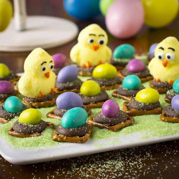 Super Cute Treats With Pretzels Super Cute Treats With Pretzels