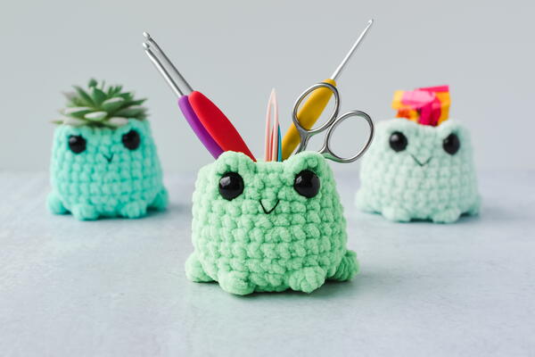 Frog Desk Buddy Frog Desk Buddy