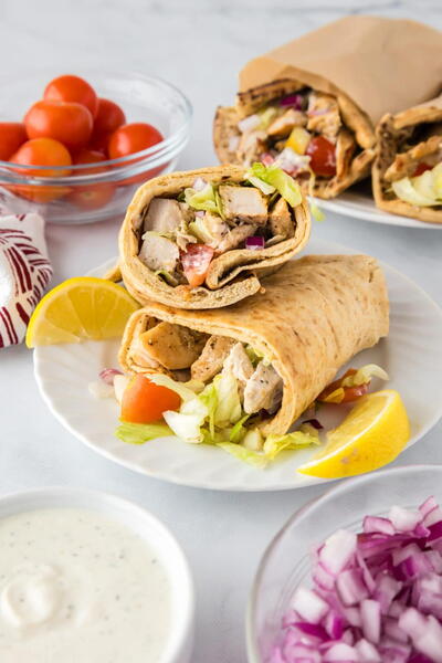 Greek Chicken Wraps easy Chicken Pitas Greek Chicken Wraps (easy Chicken Pitas!)