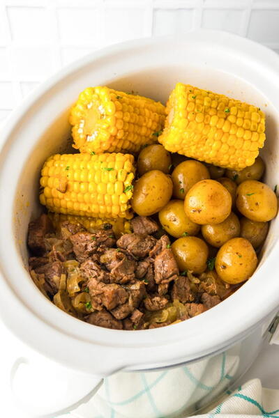 Steak And Potatoes in A Slow Cooker Steak And Potatoes (in A Slow Cooker)