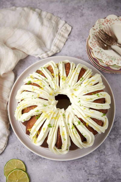 7 Up Cake With Lemon-lime Cream Cheese Frosting 7 Up Cake With Lemon-lime Cream Cheese Frosting