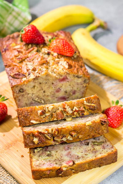 Strawberry Banana Bread Strawberry Banana Bread