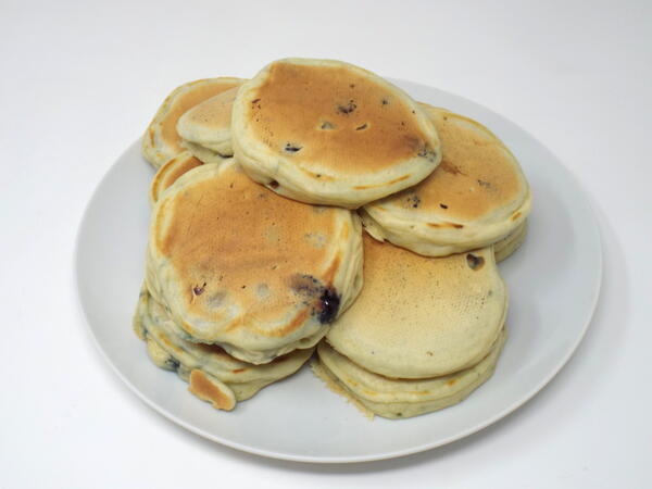 Greek Yogurt Blueberry Pancakes Greek Yogurt & Blueberry Pancakes