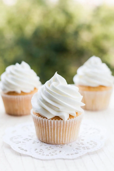 Vanilla Buttercream Frosting Vanilla Buttercream Frosting