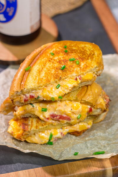Pimento Grilled Cheese Pimento Grilled Cheese