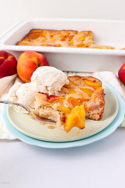 Easy Bisquick Peach Cobbler Just 10 Minutes Of Prep Easy Bisquick Peach Cobbler: Just 10 Minutes Of Prep
