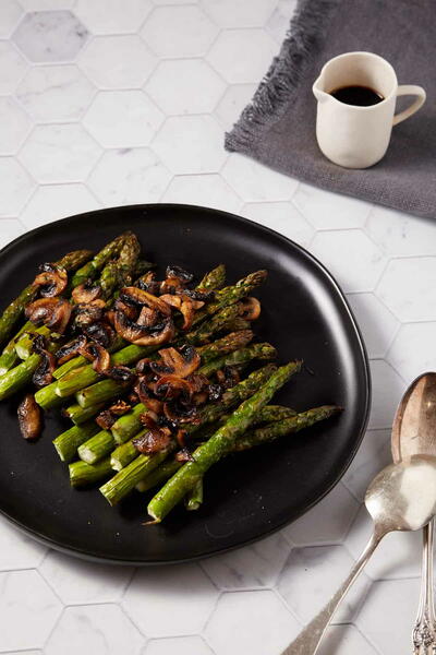 Roasted Asparagus With Mushrooms And Balsamic Roasted Asparagus With Mushrooms And Balsamic