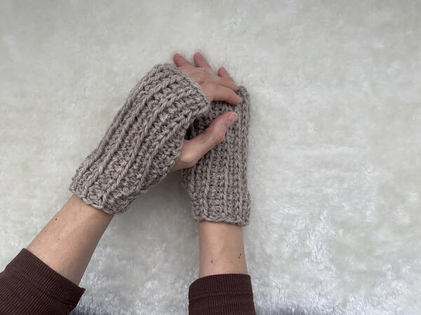 Sandy Fingerless Mittens Sandy Fingerless Mittens