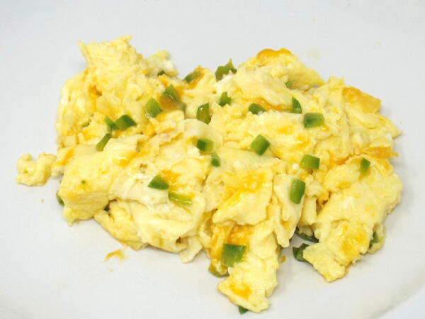 Cheddar And Jalapeno Scrambled Eggs Cheddar And Jalapeno Scrambled Eggs