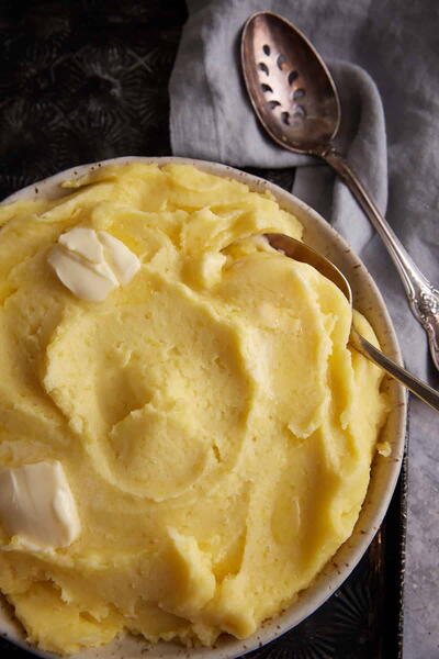 Make-ahead Yukon Gold Mashed Potatoes That Stay Creamy And Fluffy Make-ahead Yukon Gold Mashed Potatoes That Stay Creamy And Fluffy
