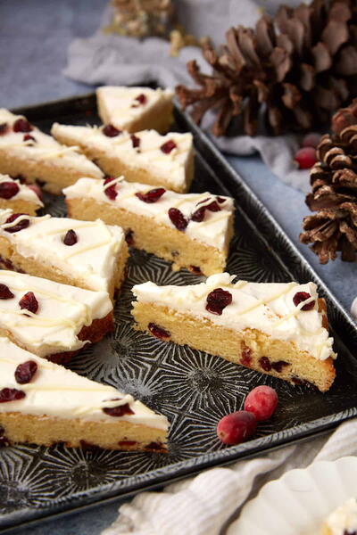 Starbucks-inspired Cranberry Bliss Bars You Can Make At Home Starbucks-inspired Cranberry Bliss Bars You Can Make At Home