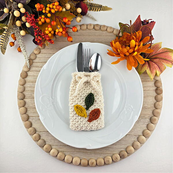 Fall Leaves Crochet Cutlery Holder Pattern Fall Leaves Crochet Cutlery Holder Pattern