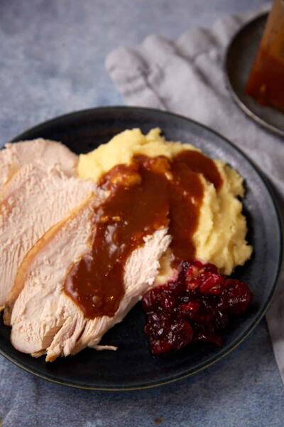 Foolproof Juicy Thanksgiving Turkey With Homemade Gravy Foolproof Juicy Thanksgiving Turkey With Homemade Gravy