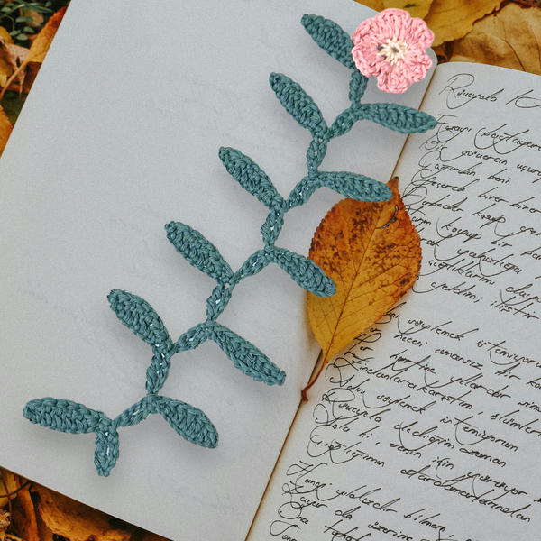 Blooming Vines Crochet Bookmark Blooming Vines Crochet Bookmark
