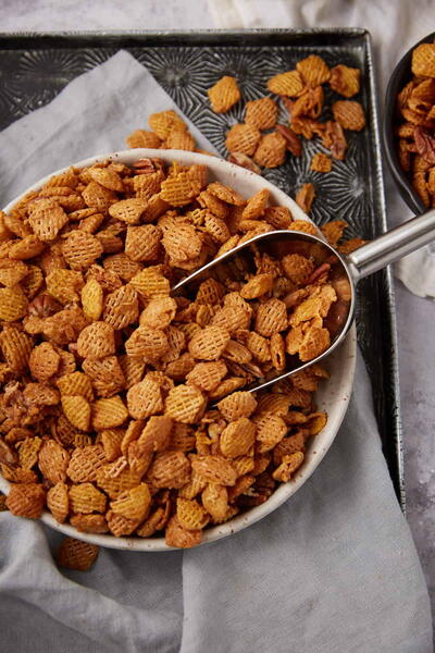 Oven-baked Caramel Chex Mix In Under 30 Minutes Oven-baked Caramel Chex Mix In Under 30 Minutes