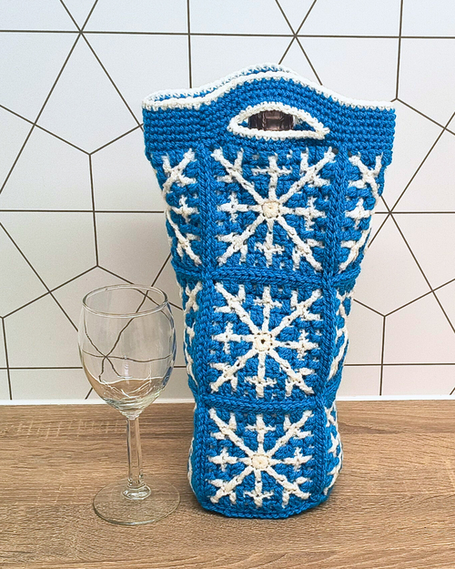 Snowfall Bottle Cosy Snowfall Bottle Cosy