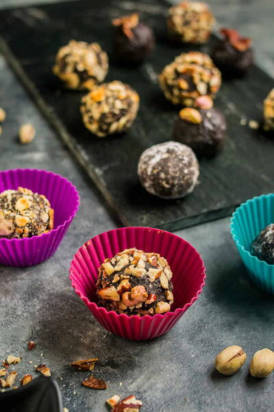 Homemade Chocolate Truffle Recipe Using Chocolate And Cream Homemade Chocolate Truffle Recipe Using Chocolate And Cream