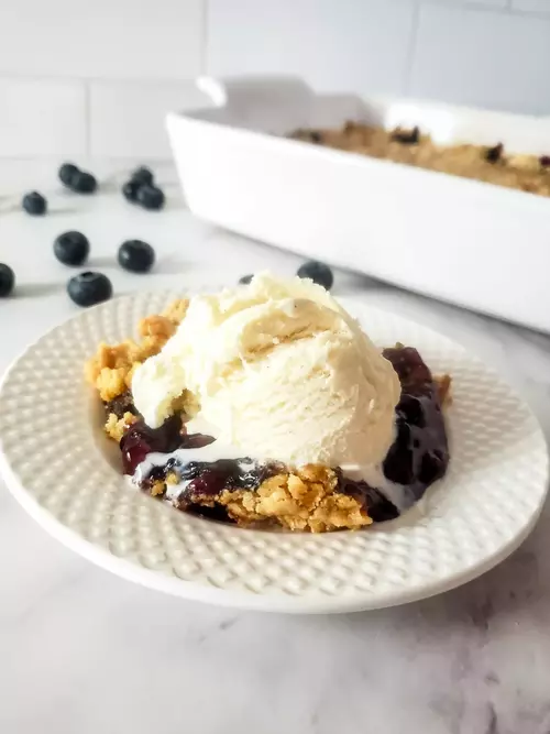 Blueberry Crunch Cake Blueberry Crunch Cake
