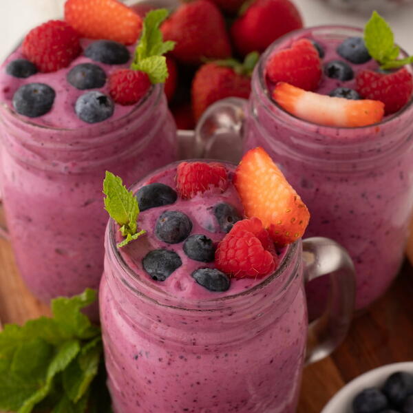 Mixed Berry Smoothie Mixed Berry Smoothie