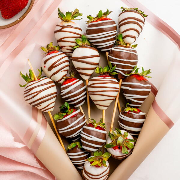 Chocolate Covered Strawberries Chocolate Covered Strawberries