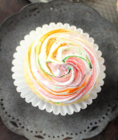 Pound Cake Cupcakes With Watercolor Meringue Frosting Pound Cake Cupcakes With Watercolor Meringue Frosting