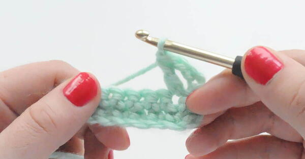 How To Crochet The Double Crochet Stitch How To Crochet The Double Crochet Stitch