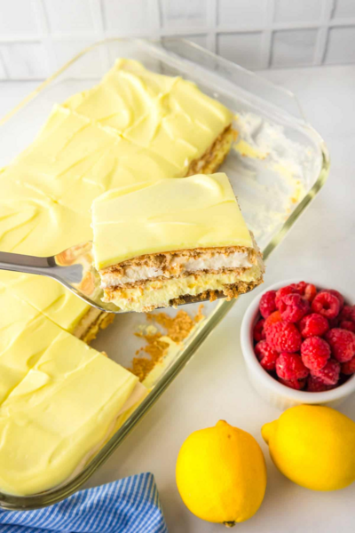 No Bake Lemon Eclair Cake ice Box Cake No Bake Lemon Eclair Cake (ice Box Cake!)