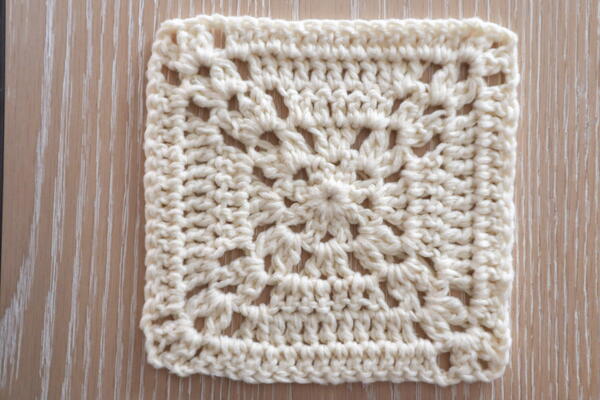 Farmhouse Granny Square Farmhouse Granny Square
