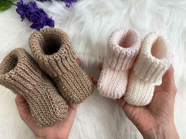 Ribbed Baby Booties Ribbed Baby Booties