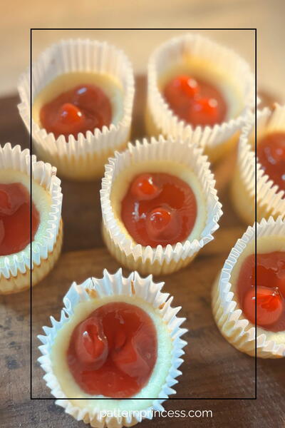 Mini Cherry Cheesecakes With Vanilla Wafer Crust Mini Cherry Cheesecakes With Vanilla Wafer Crust