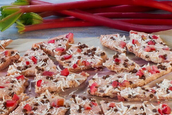 Rhubarb Frozen Yogurt Bark Rhubarb Frozen Yogurt Bark