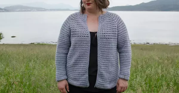 Crochet Top Down Raglan Cardigan Free Crochet Pattern Crochet Top Down Raglan Cardigan – Free Crochet Pattern