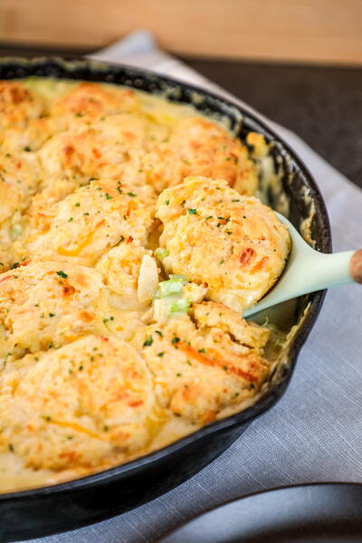 Cheddar Bay Chicken Pot Pie Cheddar Bay Chicken Pot Pie